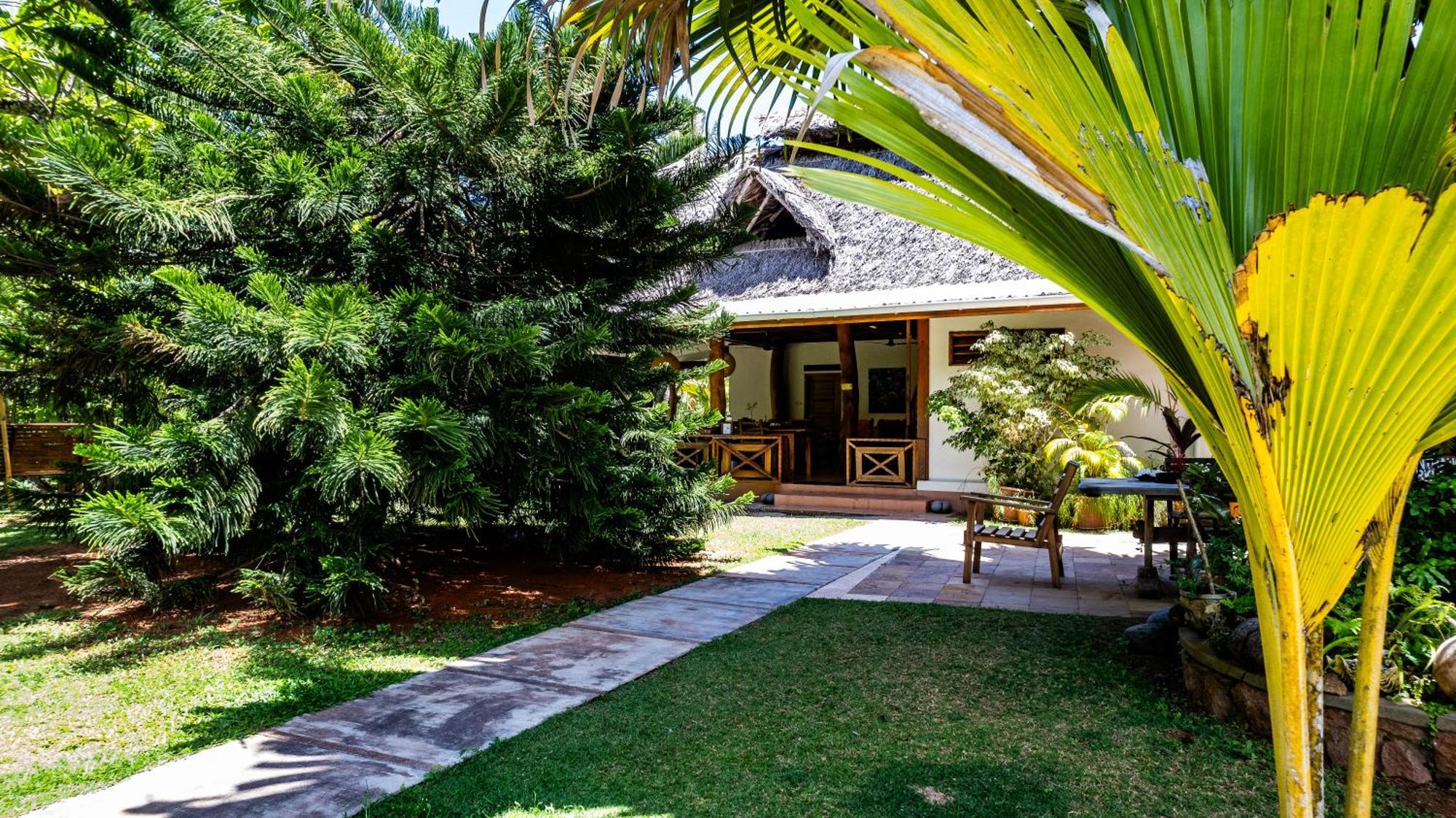 Anse Lazio Lodge Экстерьер фото
