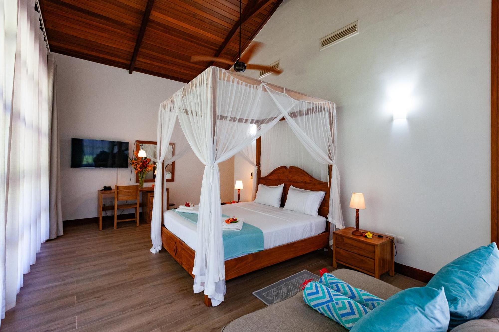 Anse Lazio Lodge Экстерьер фото